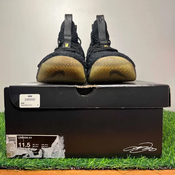 Nike LeBron 15 XV Black Metallic Gold