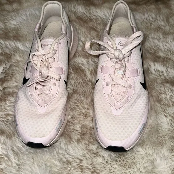 Nike light pink and black sneakers | Sz 8.5