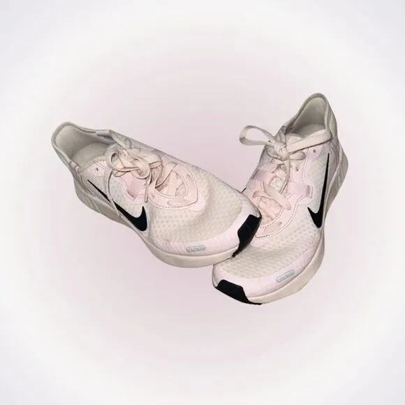 Nike light pink and black sneakers | Sz 8.5