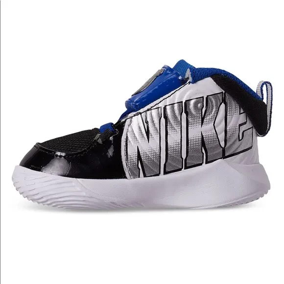 Nike toddler boys Team Hustle D 9