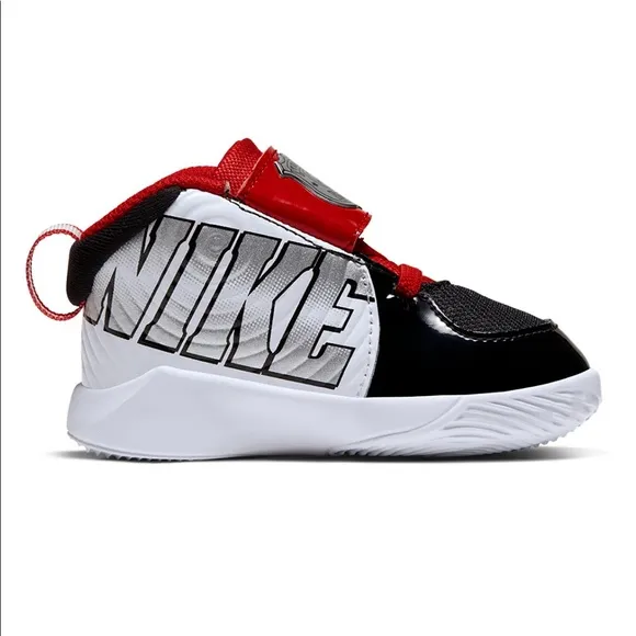Nike toddler boys Team Hustle D 9