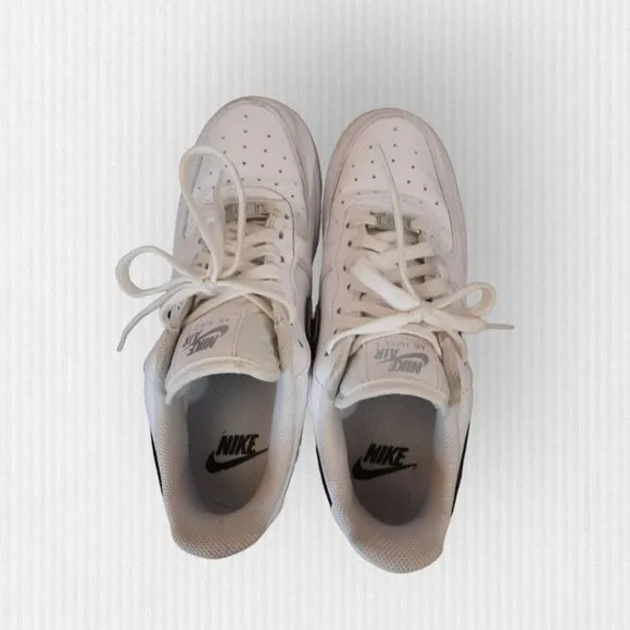 Nike Women's Air Force 1 Low White/Metallic Silver Swoosh, Size 8 Sneakers /Shoe