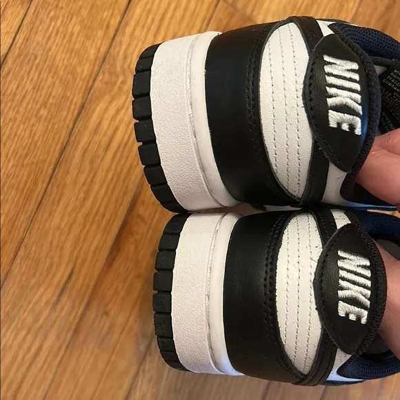 Nike Women’s Black and White Sneakers