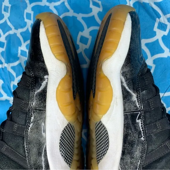 Nike Youth size 6.5y Air Jordan 11 low Barons Retro OG gum GS kids sneakers rare