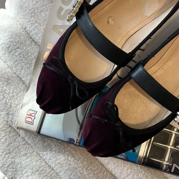 Nine West ballet flats with mini bows maroon velvet with clasp toe strap size 7