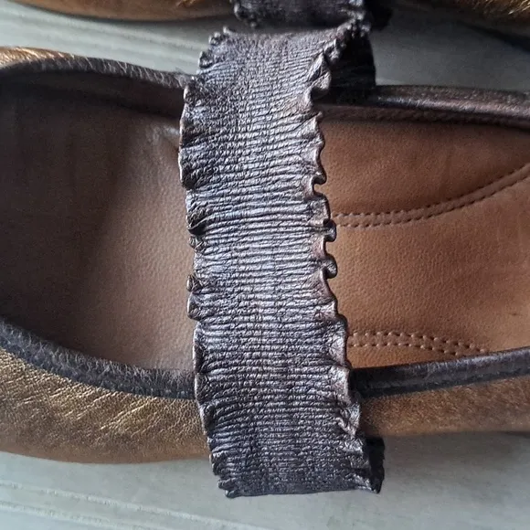 Nurture Seymore Leather Bronze Metallic Gold Comfort Ballet Ribbon Flats Sz 8