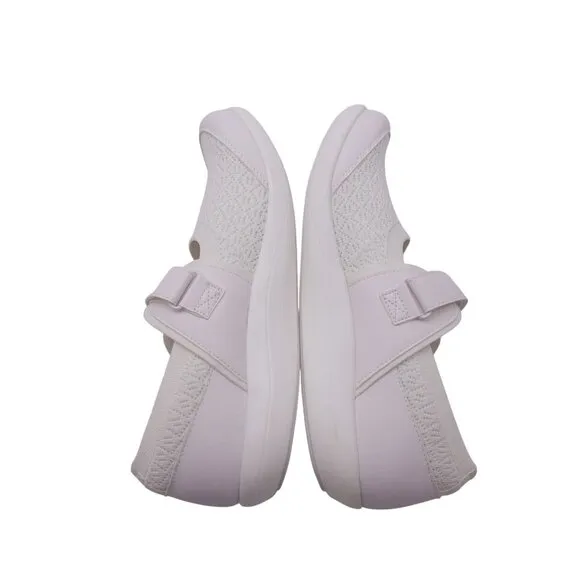 NWOB Alegria Dinamo Mary Jane Flats Sz 13 White Lightweight Slip Resistant