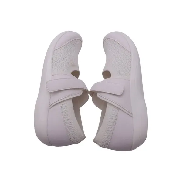 NWOB Alegria Dinamo Mary Jane Flats Sz 13 White Lightweight Slip Resistant