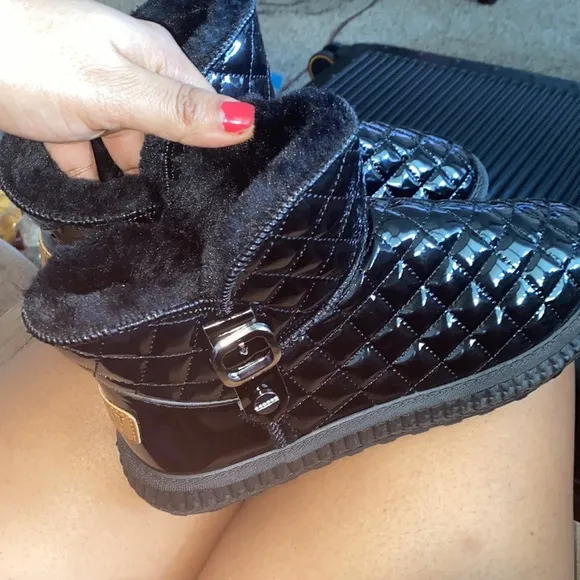 NWOB 🔥Buckle Decor Quilted Thermal Lined Boots🔥