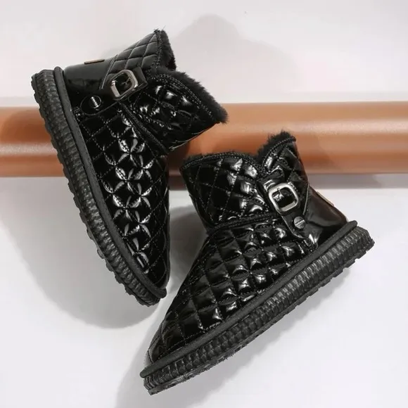 NWOB 🔥Buckle Decor Quilted Thermal Lined Boots🔥