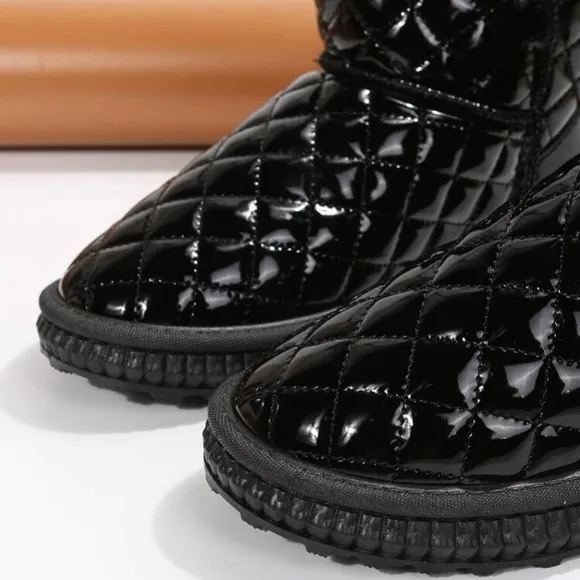 NWOB 🔥Buckle Decor Quilted Thermal Lined Boots🔥