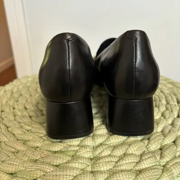 NWOB Rockport Total Motion Esma Black  Leather Square Croc Toe Heel Loafers