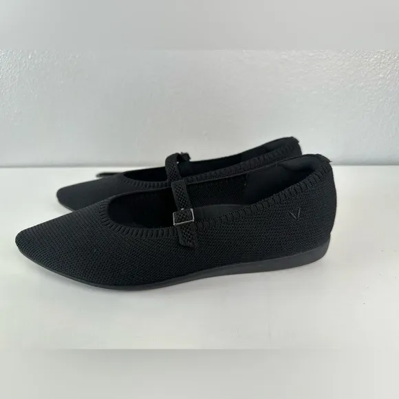 NWOB** Vivaia Lightweight Pointed-Toe Mary-Jane Flats Washable Black Size 40.5