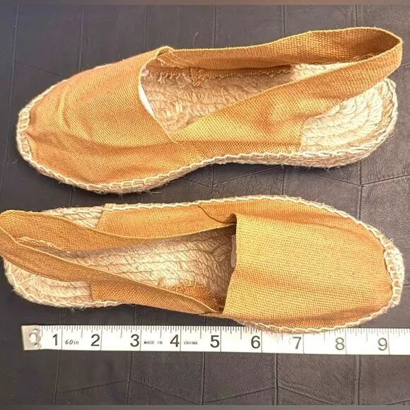 NWOT Artesania Espadrilles Wedge Slingback