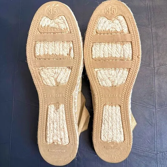 NWOT Artesania Traditional Espadrilles