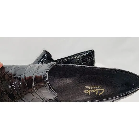 NWOT Clarks Bendables Black Slip On Shoes Size 6M