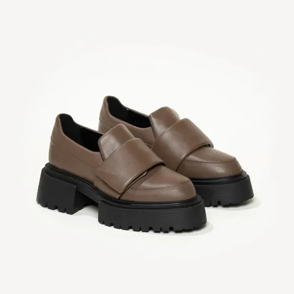 NWOT - M. Gemi The Franca Loafers