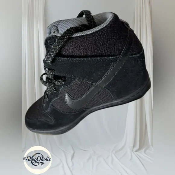 NWOT Nike Dunk Sky Hi Black Wedge Sneakers – Women’s Size 7.5