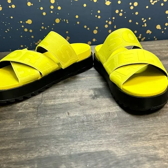 NWOT Sorel Roaming Sport Slides Neon Yellow Size 8.5