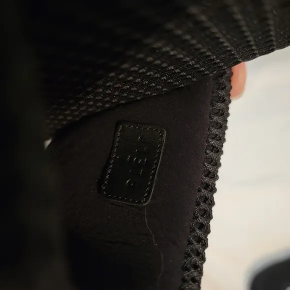 NWOT Tom Ford Harrison logo-embroidered mesh slides