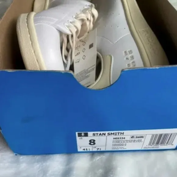 NWT ADIDAS STAN SMITH (CREAM WHITE/BLUE BIRD) Unisex Mens 8 and Women’s 9