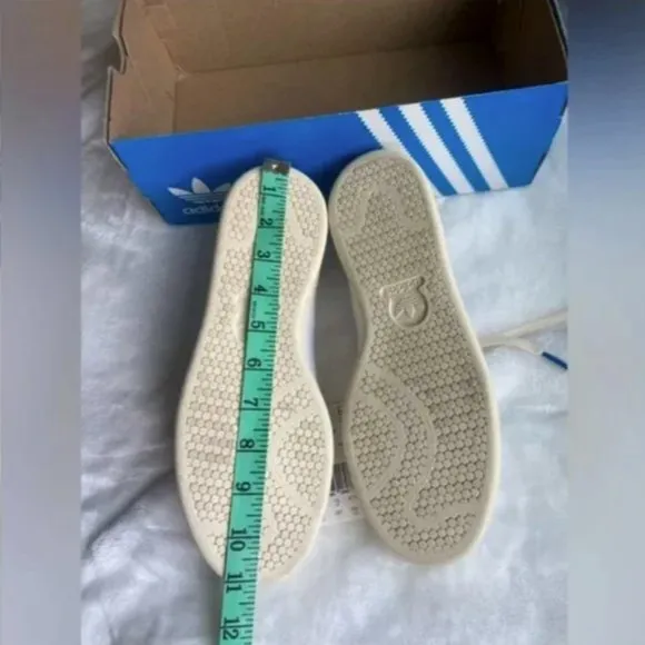 NWT ADIDAS STAN SMITH (CREAM WHITE/BLUE BIRD) Unisex Mens 8 and Women’s 9