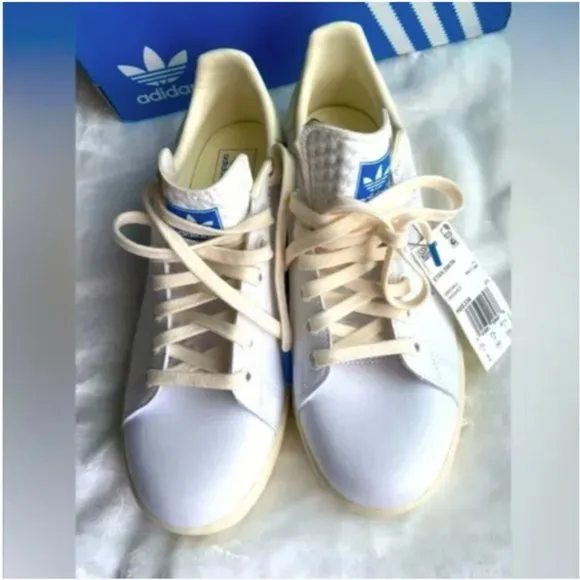NWT ADIDAS STAN SMITH (CREAM WHITE/BLUE BIRD) Unisex Mens 8 and Women’s 9