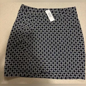 NWT BANANA REPUBLIC Women’s Black White Print Simple Chic Mini Pencil Skirt XS 0