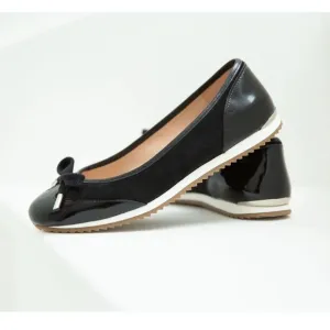 NWT Brand New!! Never worn! Women’s size 45 (euro)/ 13 (us)