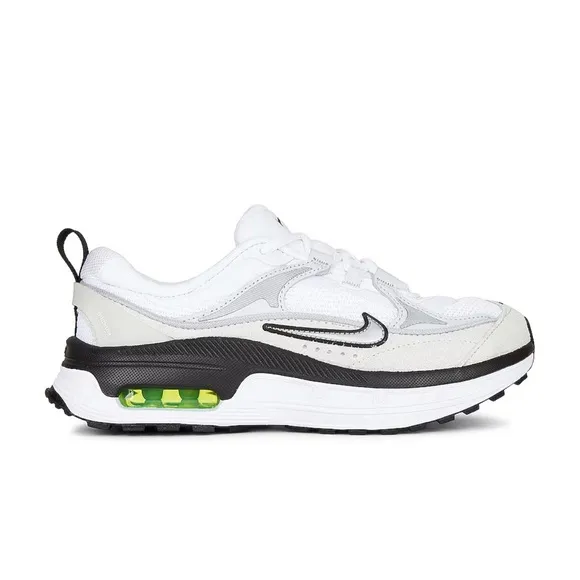 NWT Nike Air Max Bliss sneakers in white and silver
