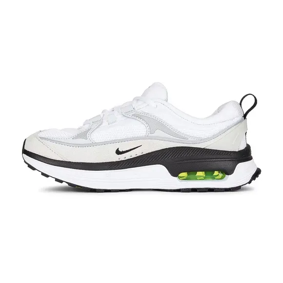 NWT Nike Air Max Bliss sneakers in white and silver