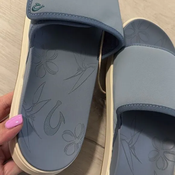NWT- Olukai- NU’A ‘OLA- SEA ICE blue- slides- women’s size 10