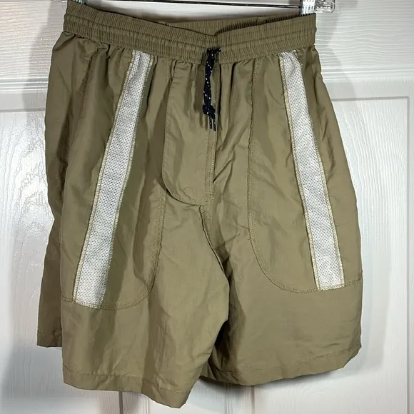 NWT 🔥Patagonia Tropical Flats SHORTS Travel Featherweight Mens S Unisex Vintage