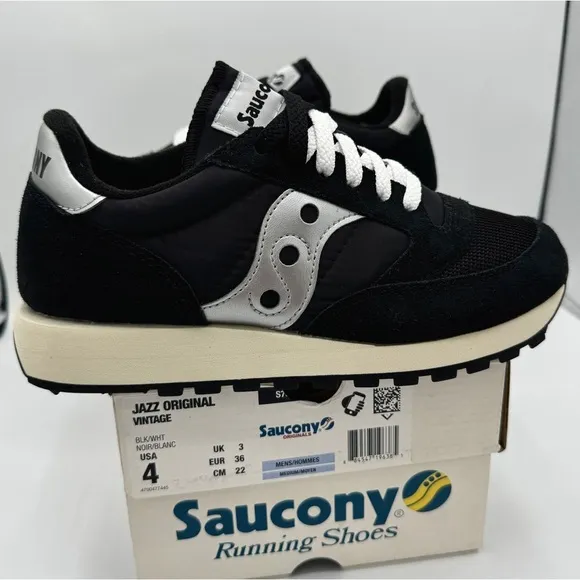 NWT Saucony Jazz Vintage Classic Sneakers Black White Silver Original Runners