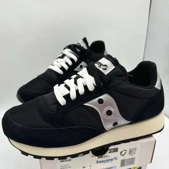 NWT Saucony Jazz Vintage Classic Sneakers Black White Silver Original Runners