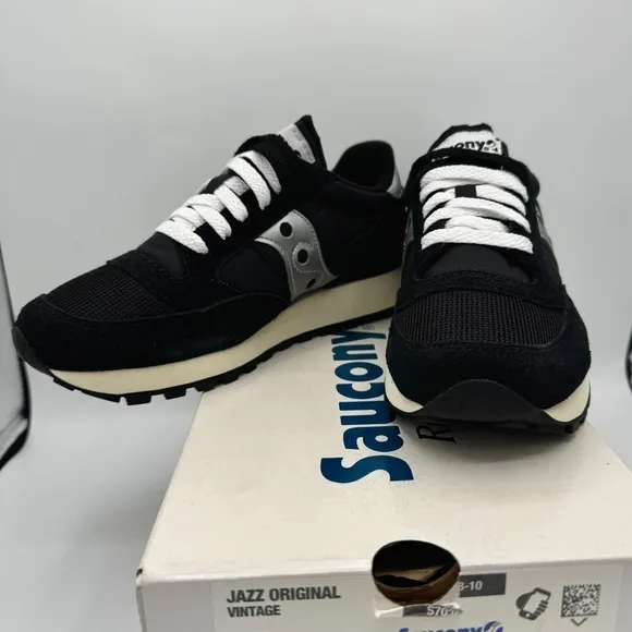 NWT Saucony Jazz Vintage Classic Sneakers Black White Silver Original Runners