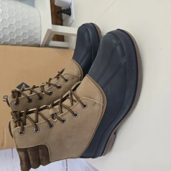 NWT Sperry Men's Cold Bay Wateproof Boot Taupe Size 10