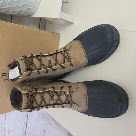 NWT Sperry Men's Cold Bay Wateproof Boot Taupe Size 10