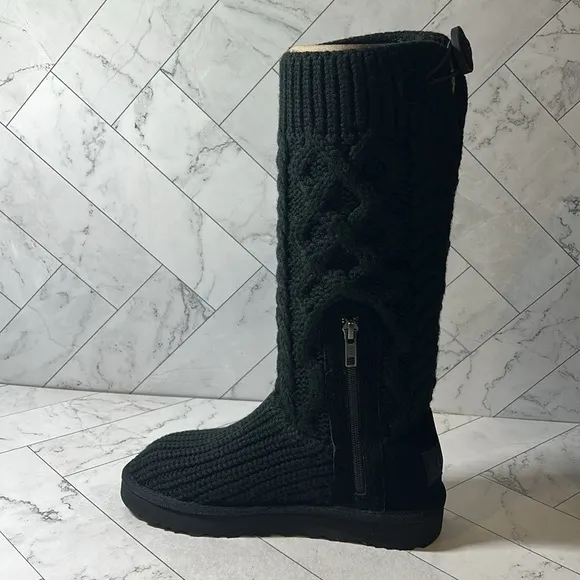 NWT Ugg Womens Classic Cardi Cabled Knit Black Boots Size 5M