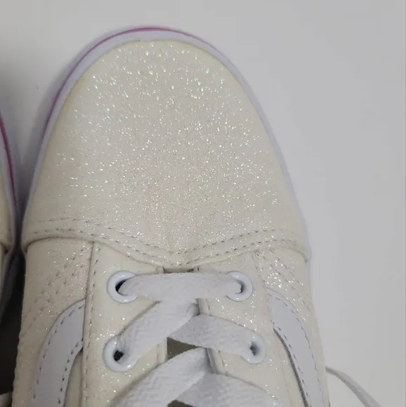 NWT Vans Old Skool Glitter Lace Sneakers