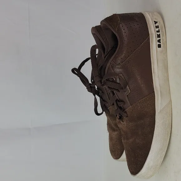 Oakley Valve 2 Brown Leather Men's Sneakers