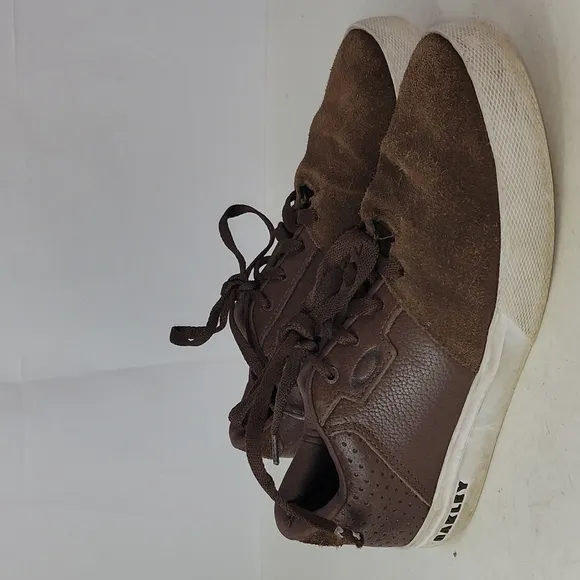 Oakley Valve 2 Brown Leather Men's Sneakers