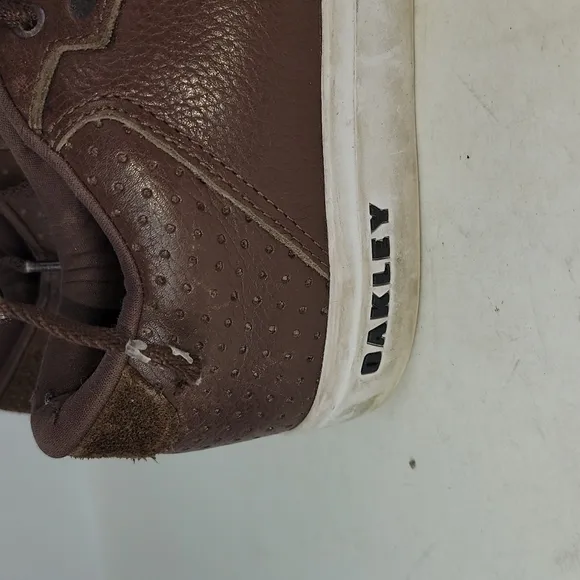 Oakley Valve 2 Brown Leather Men's Sneakers