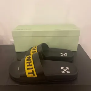 Off-white slides