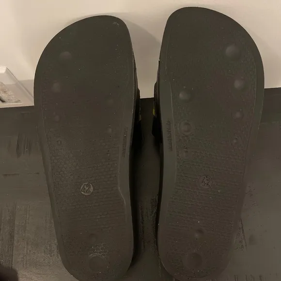 Off-white slides
