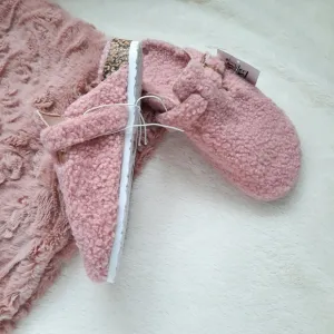 Olivia Miller Faux Fur Sherpa Buckle Strap Slip On Cork Flats Blush 2 NEW