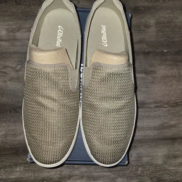 OluKai‎ Lea'ahi 14 M  Lightweight Slip On Sneakers Beige Textile Rubber S…