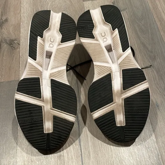 On Running Cloudnova X Sneakers