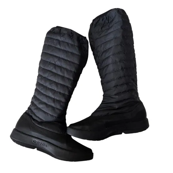 Oofos Oomg Quilted Boots Womens 9 40 Black Recovery Travel Packable Gym Comfort