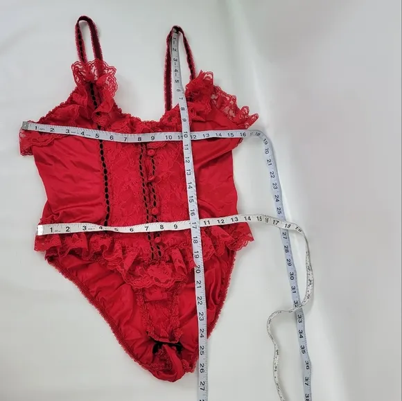 Pandora Lingerie By Chic Vintage Lace Bodysuit Sz Medium